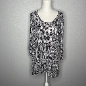 Premise‎ black and white tunic blouse